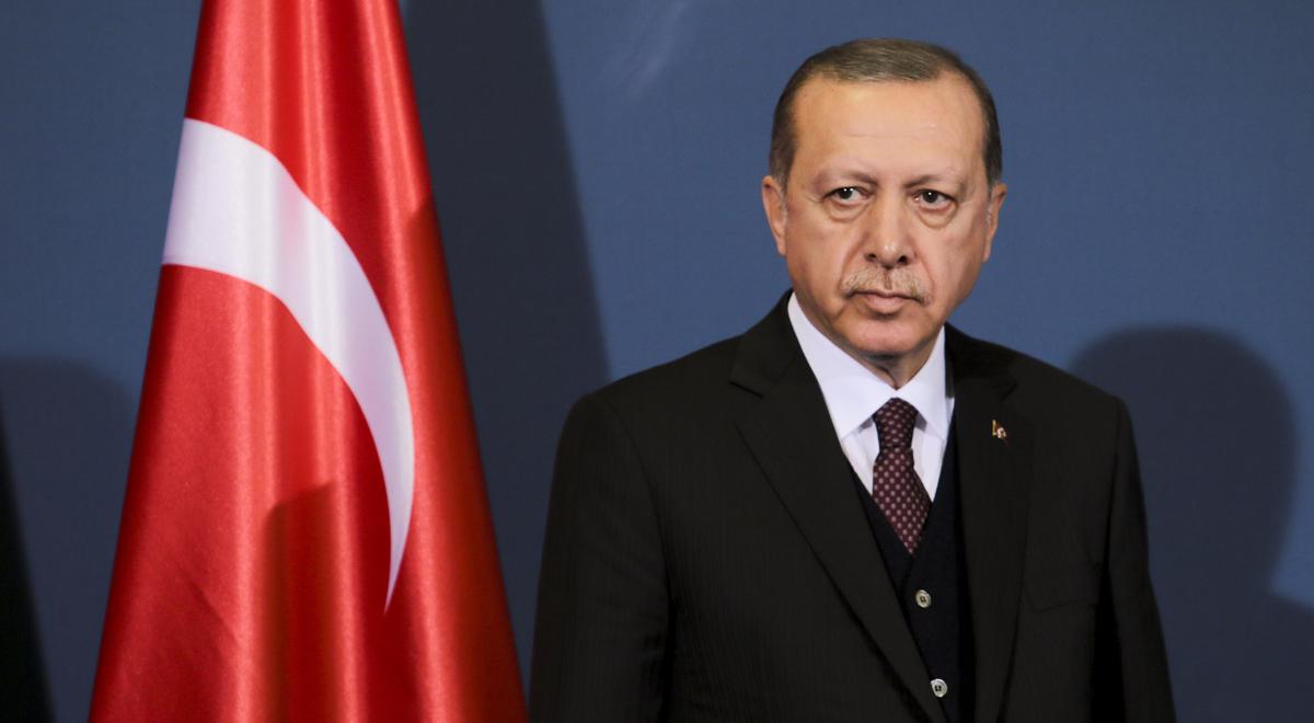 Turcja: Erdogan ostro potępił stosunek Macrona do muzułmanów we Francji
