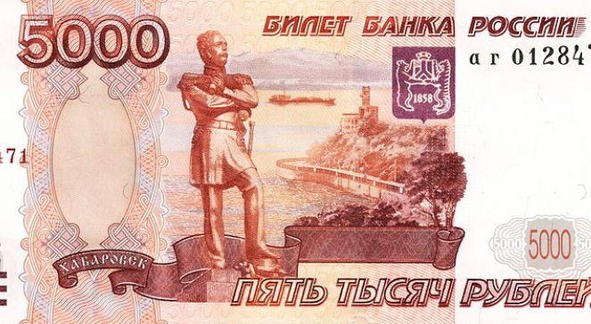 Rosja: kurs rubla w piątek najniższy w historii, gospodarka zwalnia