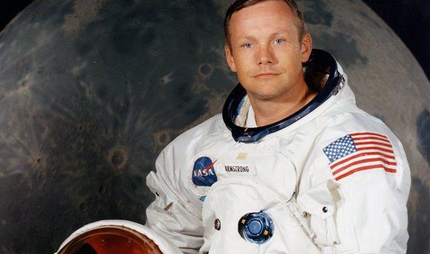 Astronauta Neil Armstrong miał operację serca