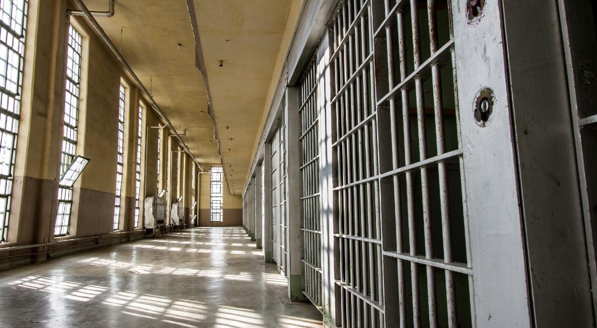 Koronawirus w więzieniach. "Lockdown obowiązuje już od marca ubiegłego roku"
