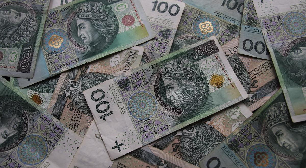 Polacy obracają banknotami wartymi 222,9 mld zł. To dwa razy więcej niż 10 lat temu