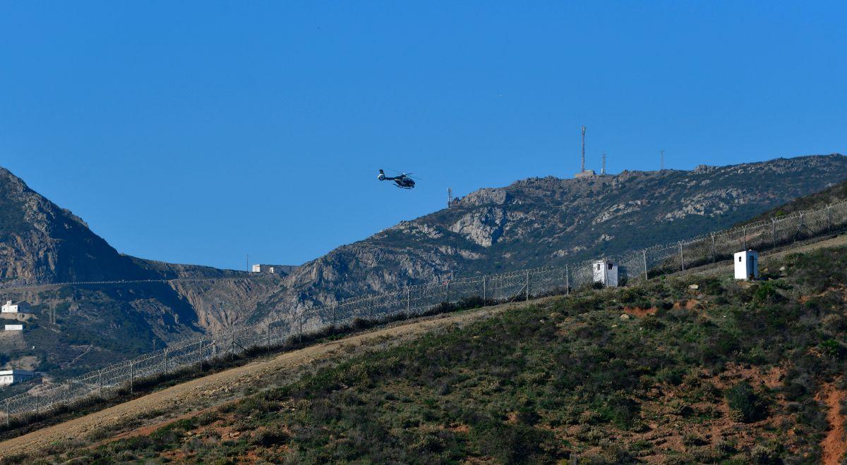 Nielegalni imigranci szturmowali płot graniczny z hiszpańską Ceutą. Doszło do zamieszek, są ranni