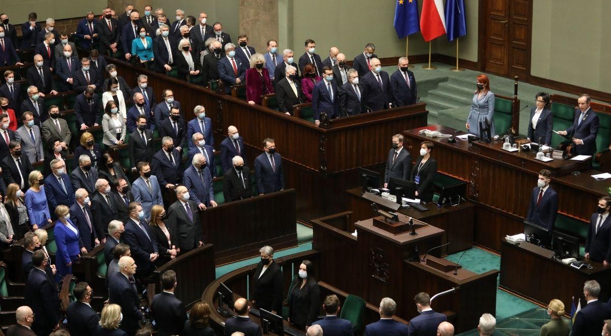 Dr Gajewski: polska klasa polityczna potrafi zawiesić wszelkie spory, jednak nie trwa to zbyt długo 