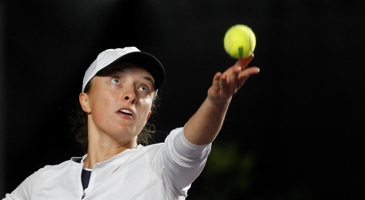 WTA Finals: Iga Świątek po trzysetowym dreszczowcu. "Pokonałam swoje wątpliwości i stres"
