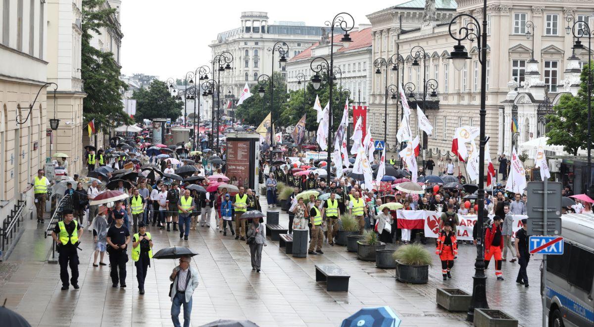 Ulicami Warszawy przeszedł Narodowy Marsz dla Życia i Rodziny. Podobne odbywają się w całym kraju