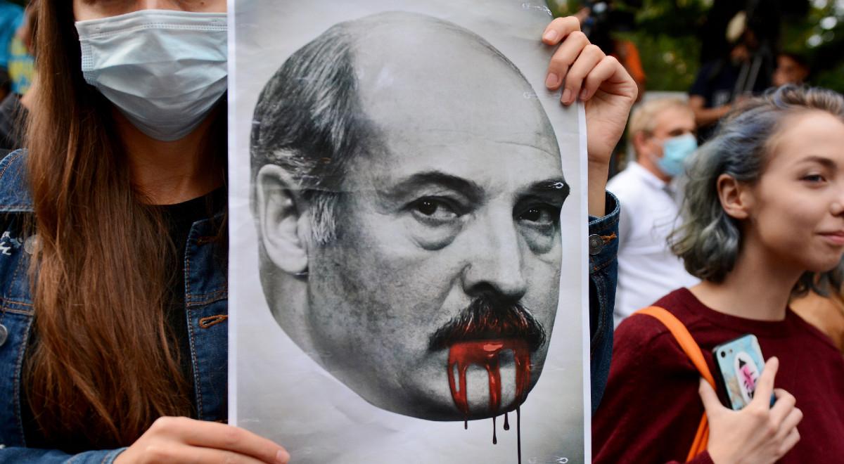 UE nie zapomina o zbrodniach reżimu Łukaszenki. Jest rezolucja popierająca białoruską opozycję