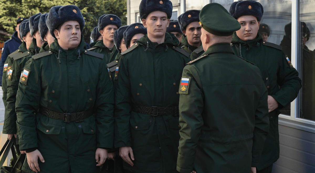 Rosyjska armia rekrutuje w Kazachstanie. Płaci za sam podpis na umowie
