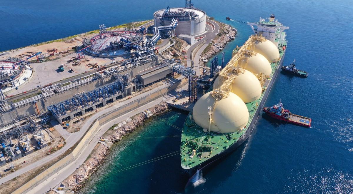 Europa importuje rekordowe ilości rosyjskiego LNG. Niepokojące doniesienia "FT"