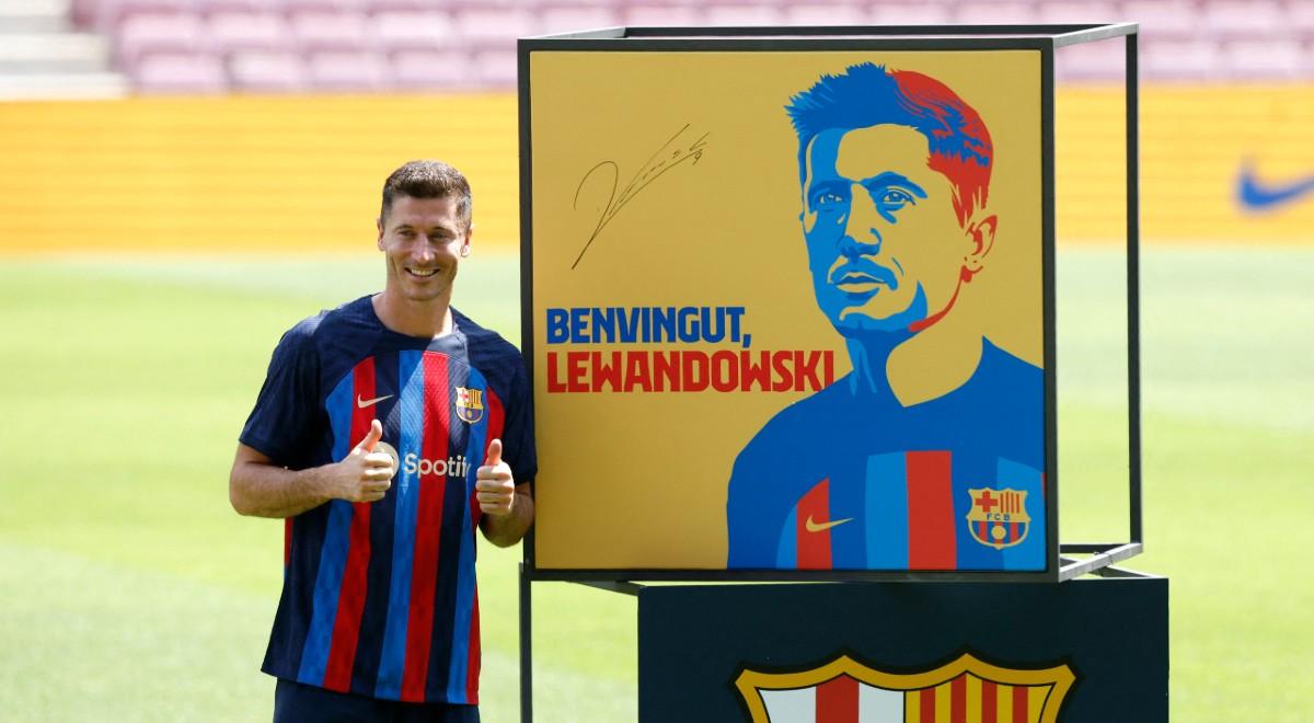 FC Barcelona zaprezentowała Roberta Lewandowskiego. Z jakim numerem zagra Polak?