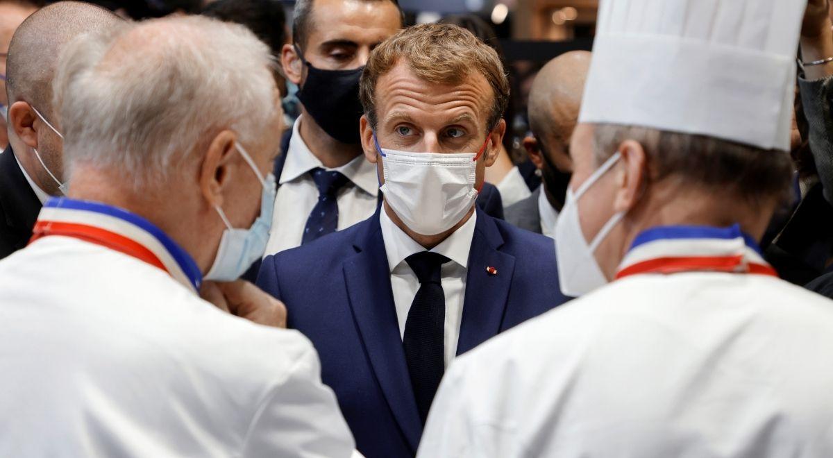 Francja: prezydent Macron trafiony jajkiem podczas wizyty w Lyonie