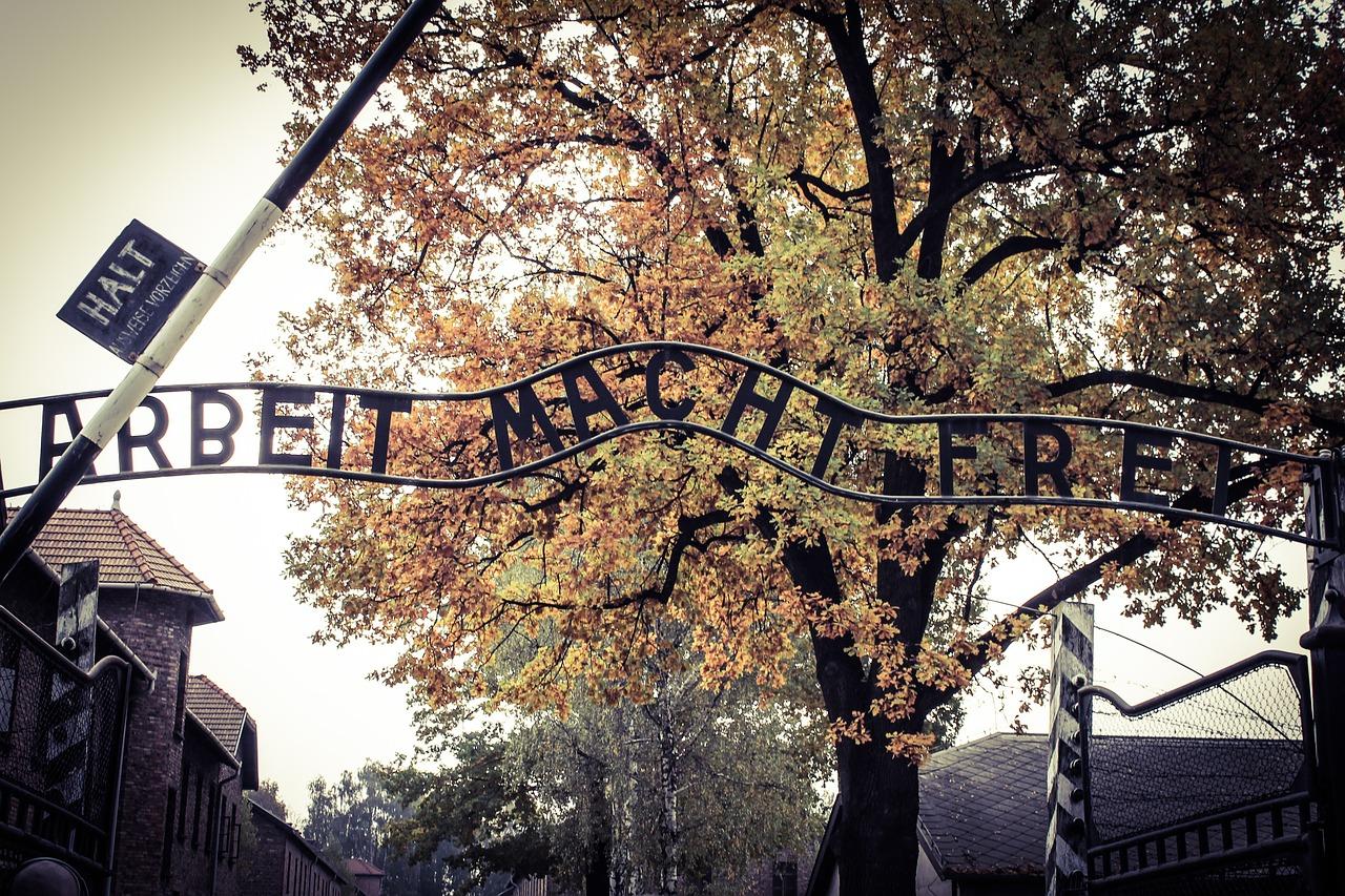 Oświęcim pamięta o ofiarach obozu KL Auschwitz. Tu zamordowano ponad milion osób