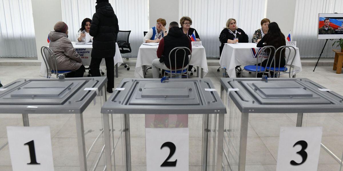 Pseudowybory na okupowanych terenach Ukrainy. Zmuszano ludzi do głosowania