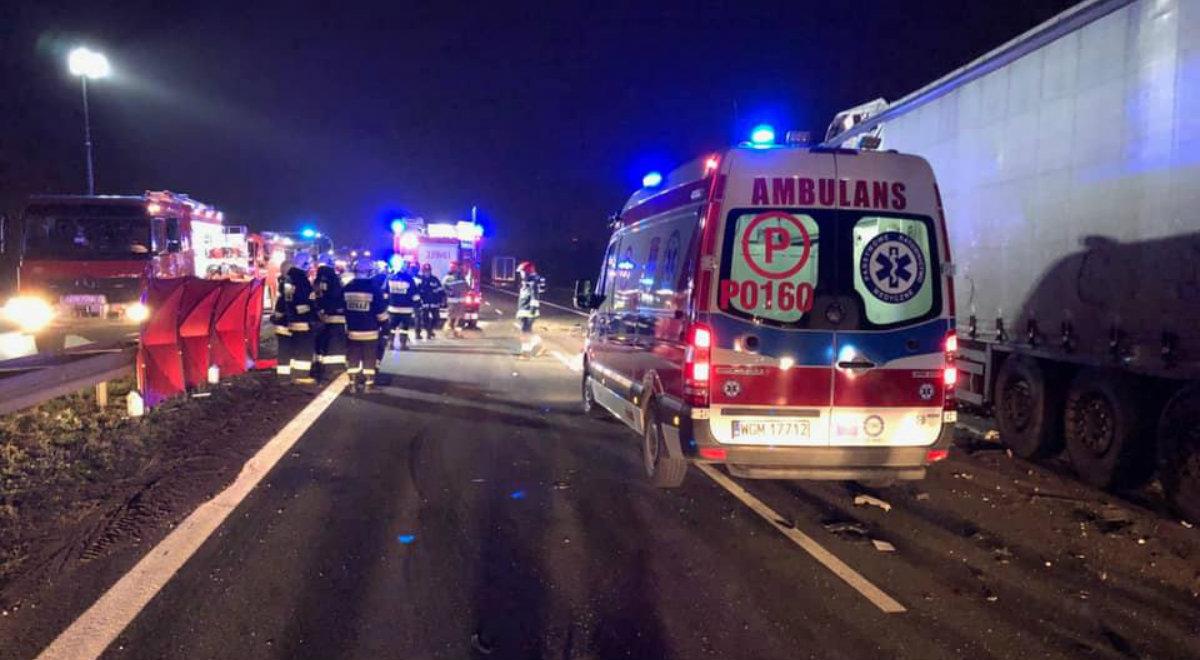 Zderzenie dwóch ciężarówek na autostradzie A2 koło Poznania. Nie żyje jedna osoba