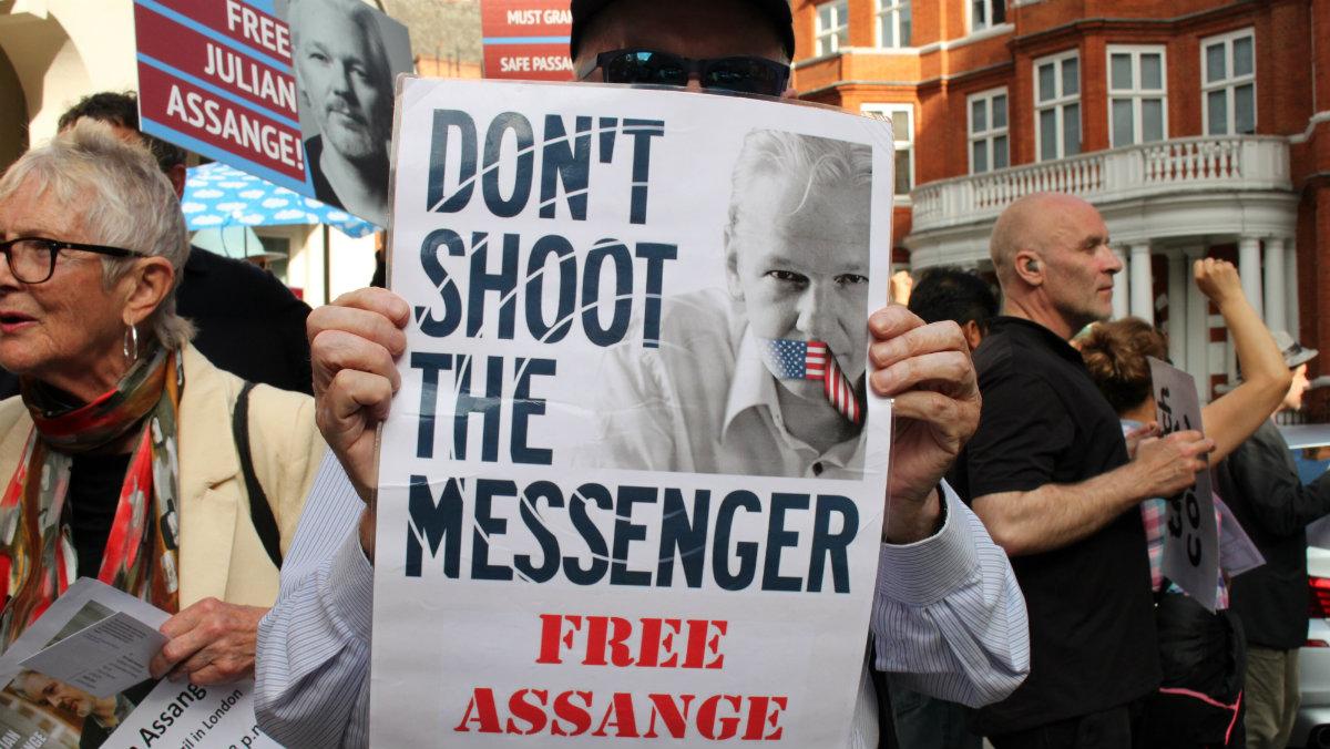 Ekstradycja Assange'a. Ekwador podejrzewa go o szpiegostwo