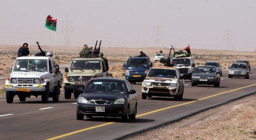 Libijskie powstanie w odwrocie. Adżdabija kluczem do Bengazi
