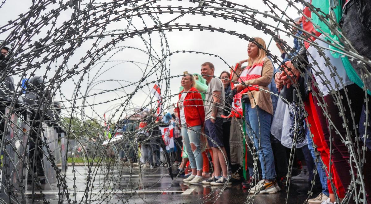 Fotyga: europejskie demokracje zbyt miękko reagują na kolejne brutalne działania Łukaszenki