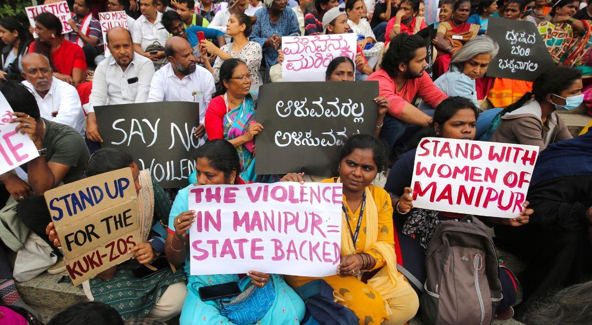 Protesty w Indiach po ujawnieniu zbiorowego gwałtu. "Nasz kraj został okryty hańbą"