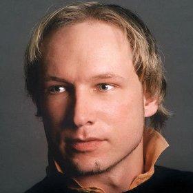 Breivik domaga się dymisji rządu i abdykacji króla