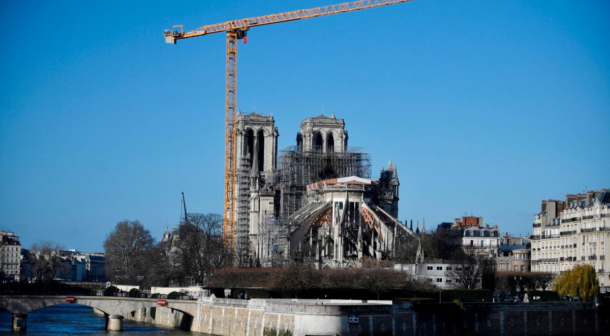 Władze kościelne: prace przy odbudowie Notre Dame wkraczają w niebezpieczną fazę